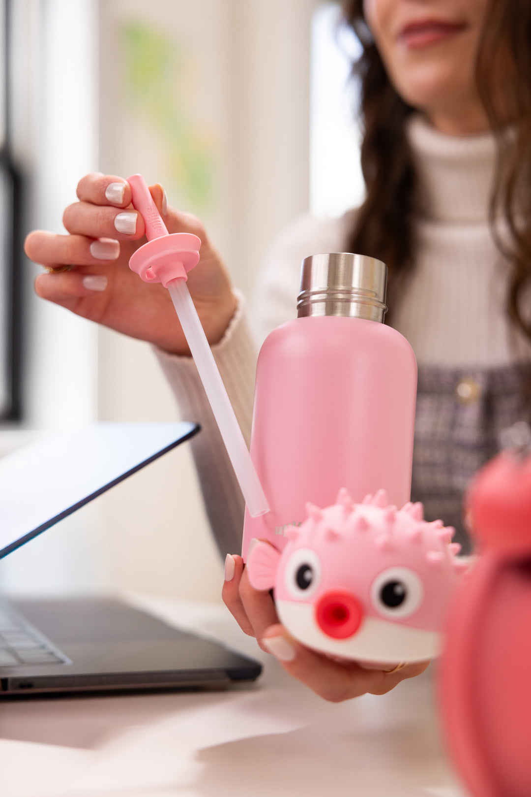 Tonny Pufferfish kids water bottle - stainless steel insulated drink bottle for children - Pijo Australia - lid off and straw
